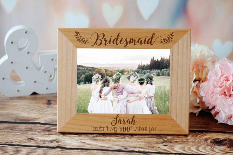 bridesmaid gift ideas: bridesmaid photo frame