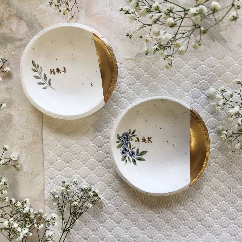 bridesmaids gift ideas: Speckled Minimalist Ring Dishes