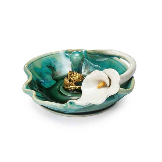 6 year anniversary gift for her: porcelain lily ring holder