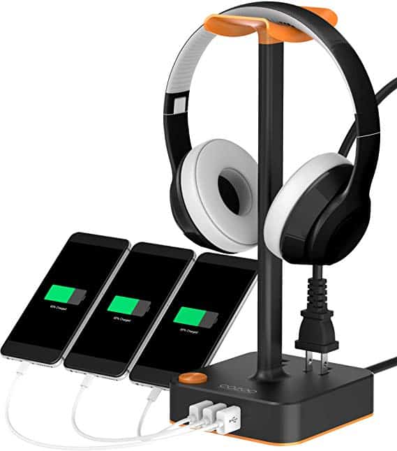 gaming accessories: headphone stand with usb chargers