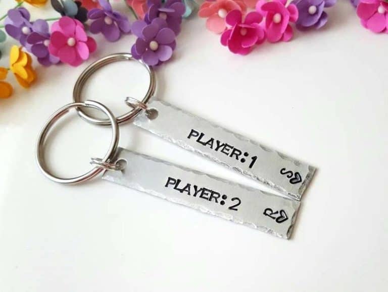gifts for gaming boyfriend: player 1 & player 2 keychains