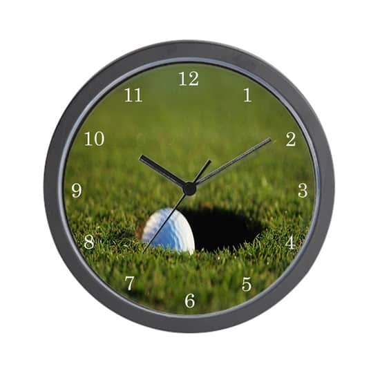 gifts for golf lovers: wall clocks
