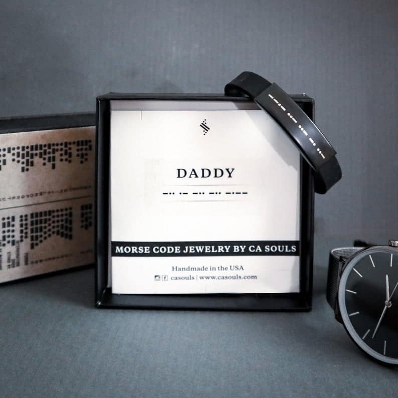 gifts for father's day: daddy bracelet