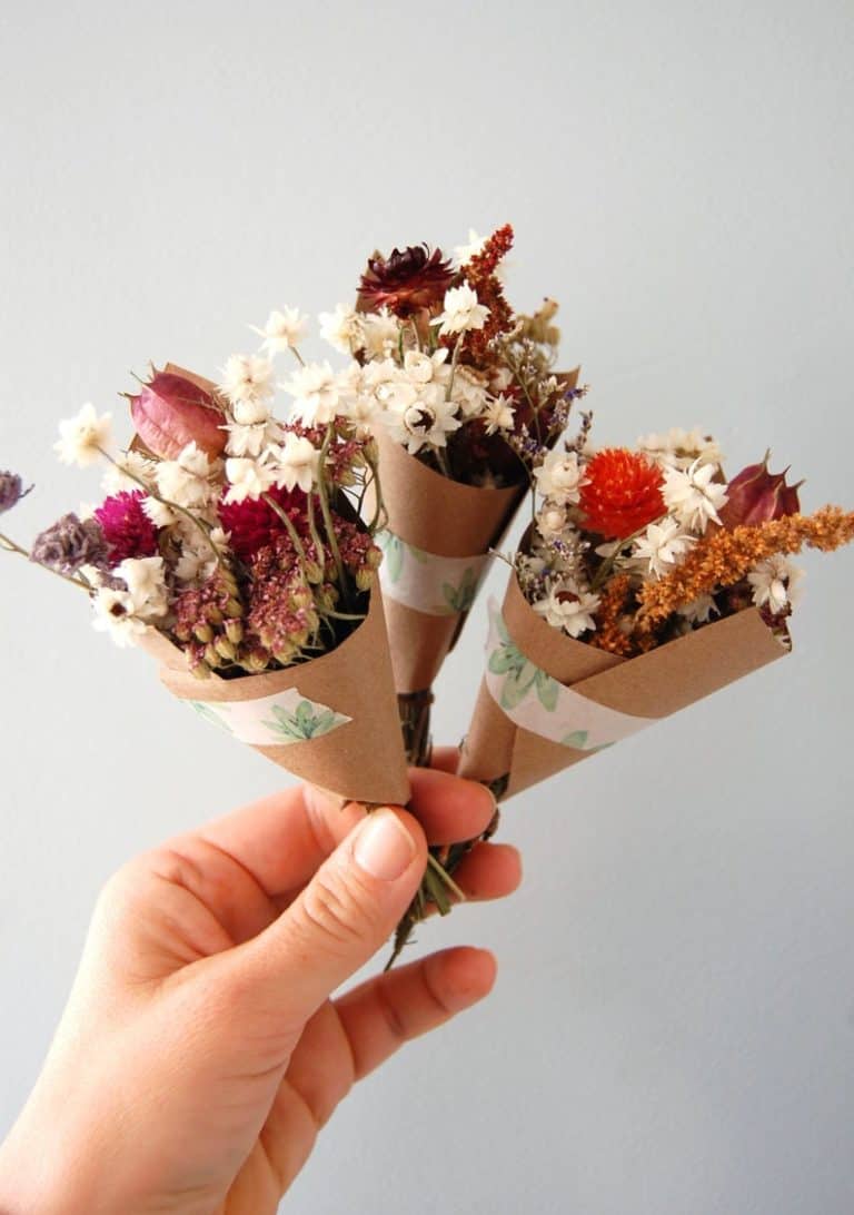 mothers day gift ideas - mini dried posie everlasting floral