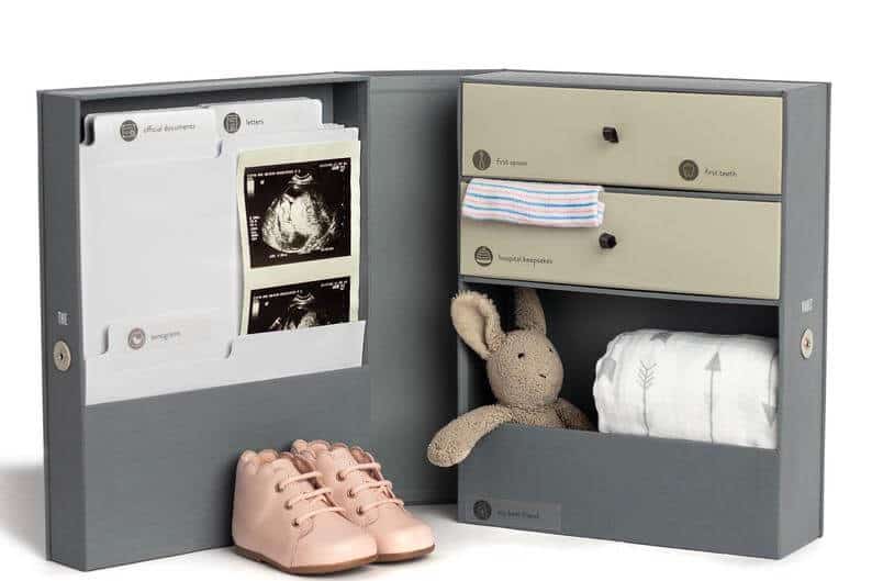 best mothers day gifts for new moms: all-in-one baby keepsake box