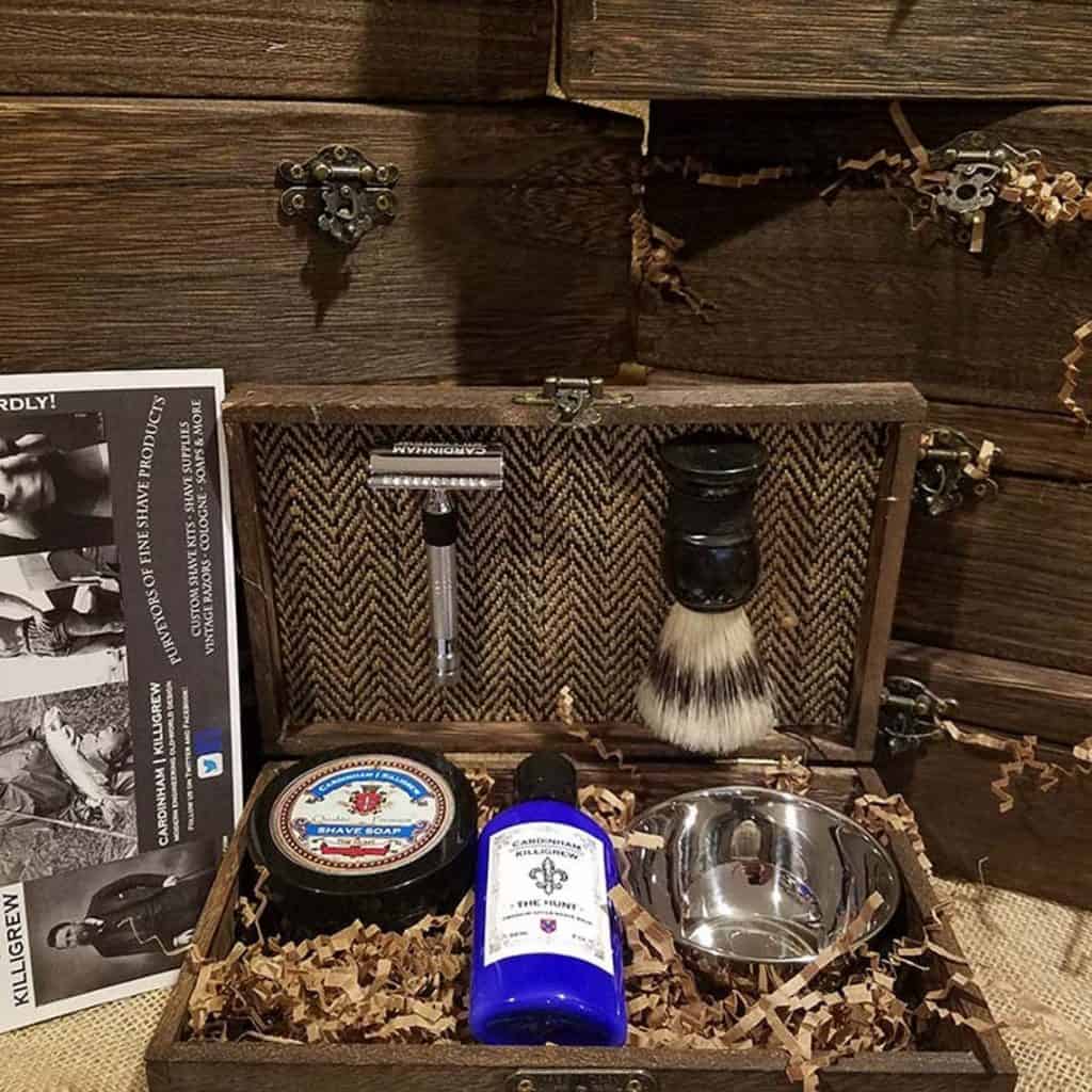 great gift for brother-in-law: Personalized Shaving Kit