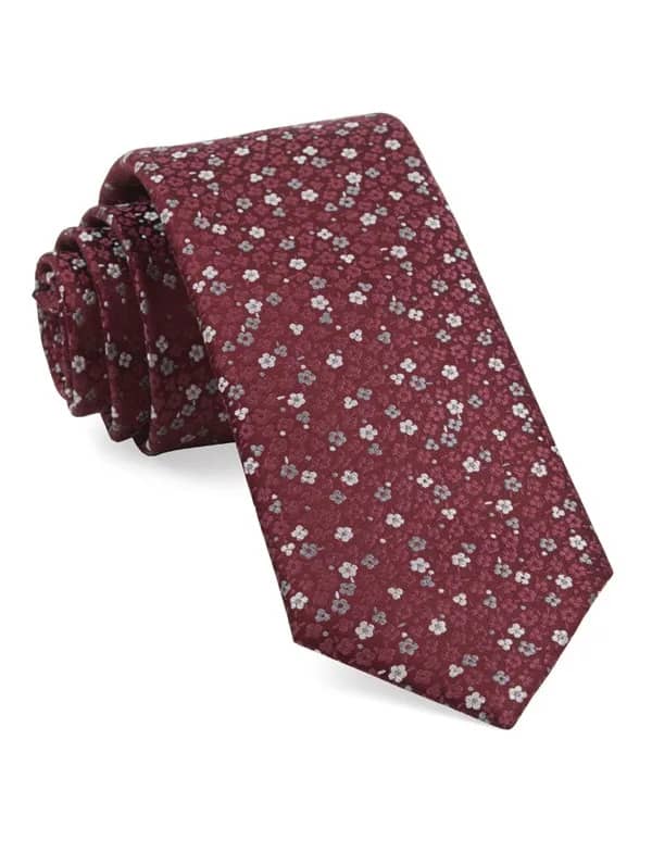 wedding gifts for dad: burgundy flower tie
