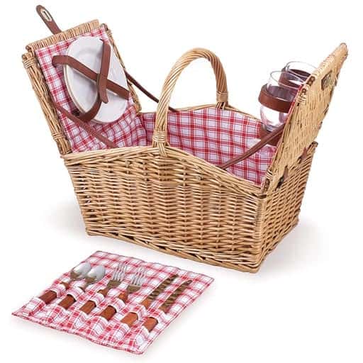 Picnic Basket for Two - girlfriend gift ideas