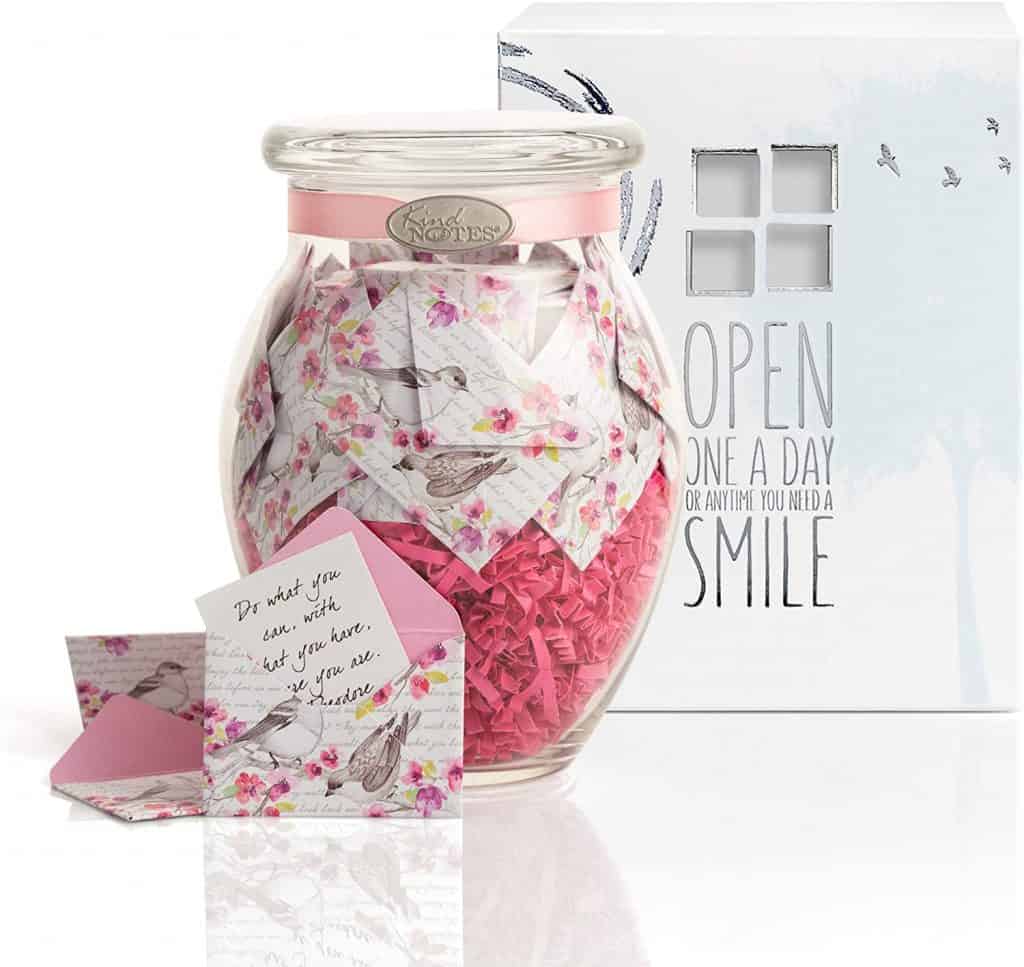 valentines gift for long distance boyfriend: jar with love messages