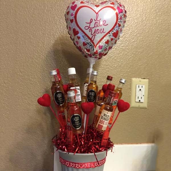 Mini Liquor Bottle Bouquet - diy valentines gifts for him