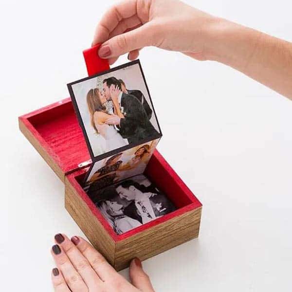 homemade valentines gifts for him: Pop-Up Photo Box