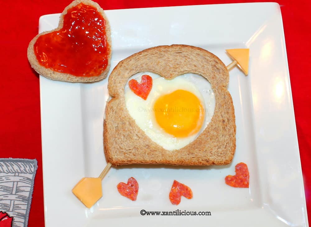 valentines egg sandwich for mom
