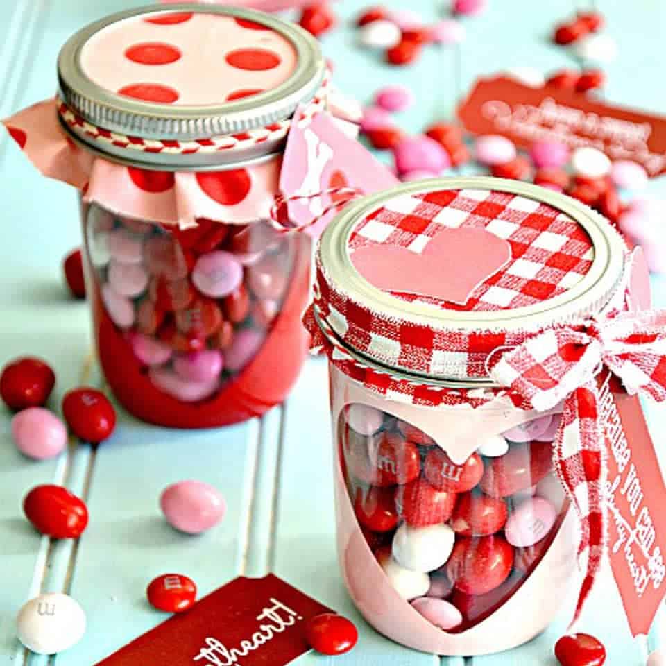 diy present for boyfriend: Heart Candy Jar