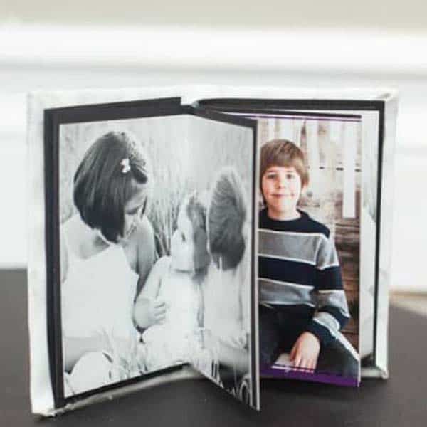 creative mother's day gifts: diy brag book