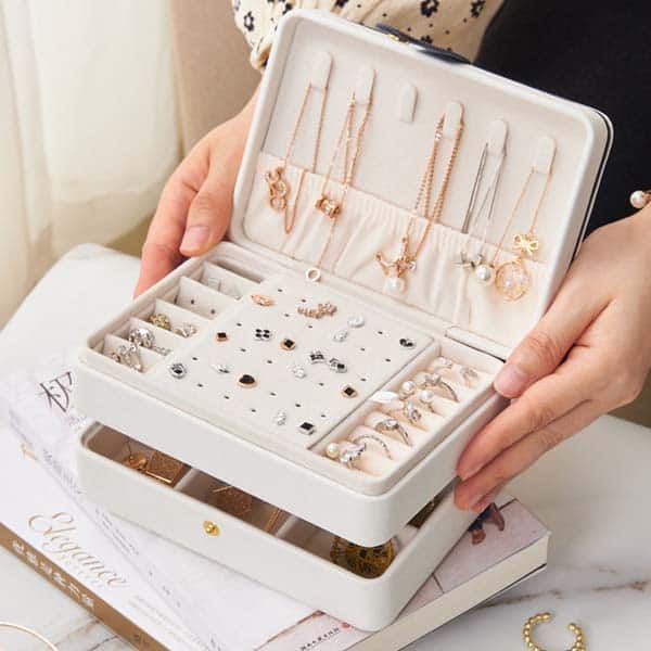 monogrammed jewelry box for women