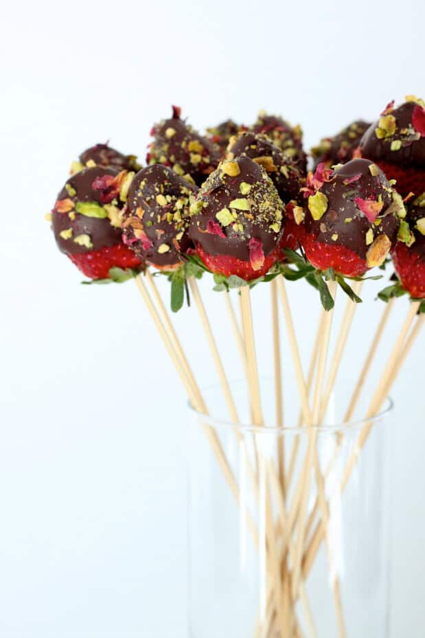 homemade anniversary gifts for her: chocolate covered strawberries bouquet
