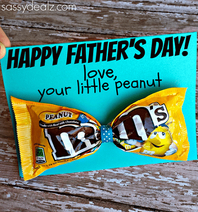 last minute fathers day craft: m&m tie card