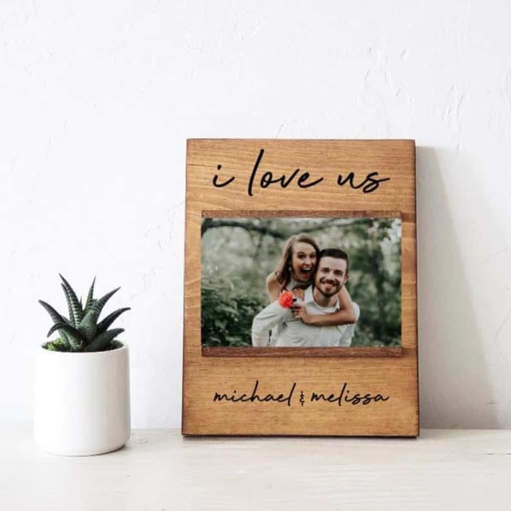 custom boyfriend gifts: I Love Us Picture Frame