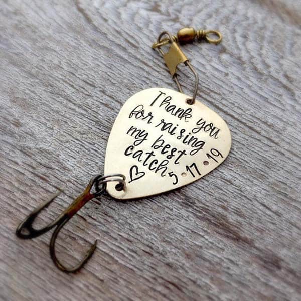 father of the groom gift: Personalized Fishing Lure