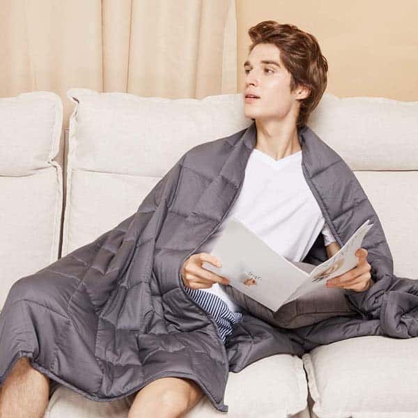 thoughtful gifts for boyfriend: Weighted Blanket