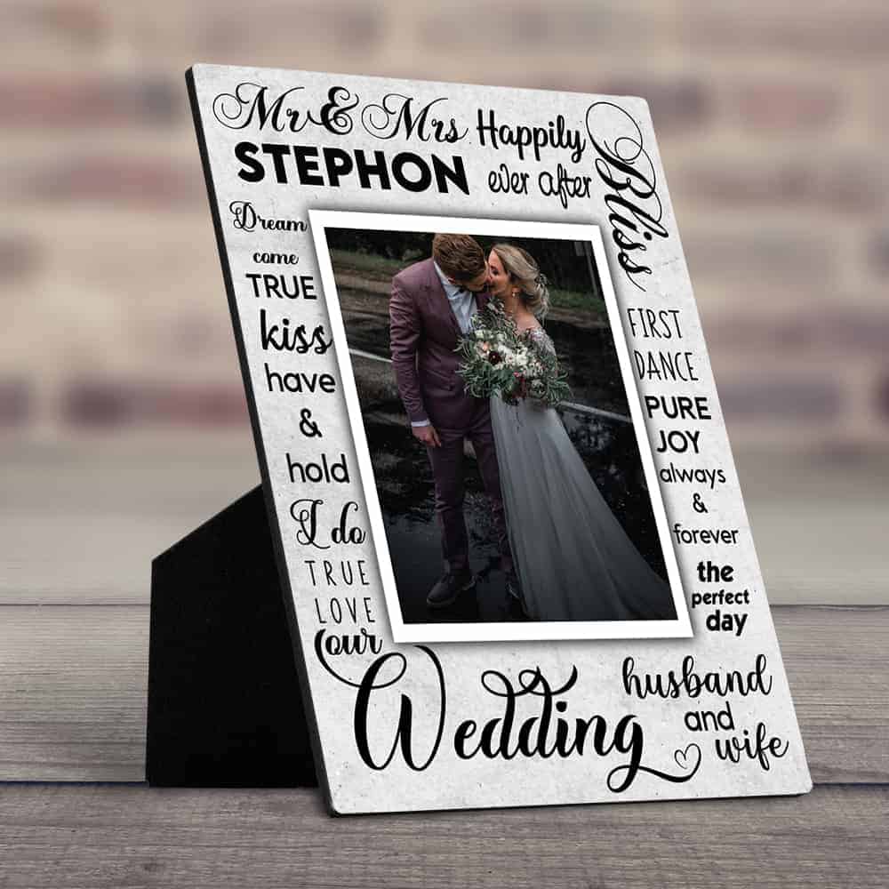 gifts to give your daughter on her wedding day: Mr and Mrs desktop plaque