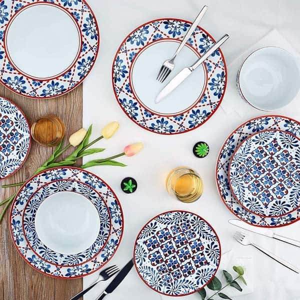 Dinnerware Sets: gift for older couple getting married
