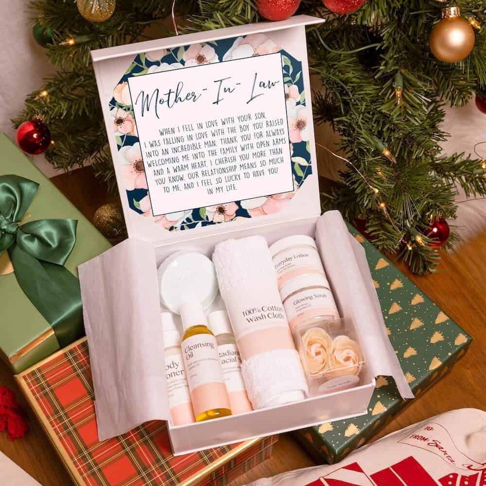 luxury gift box set for mother in law for christmas