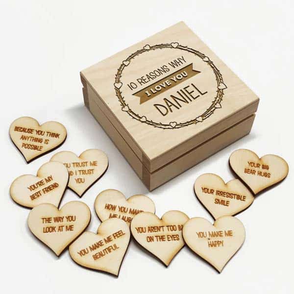 engraved gifts for boyfriends: 10 Reasons Why I Love You Wooden Box and Hearts