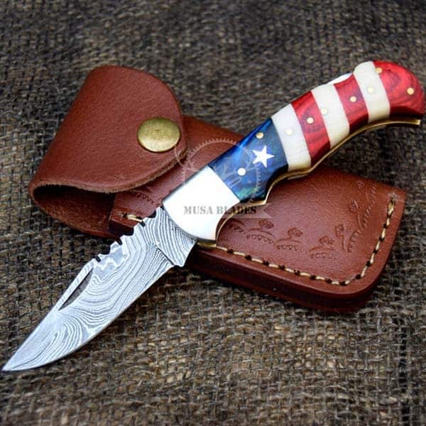 military-related gift ideas: Folding Knife With USA Flag Handle