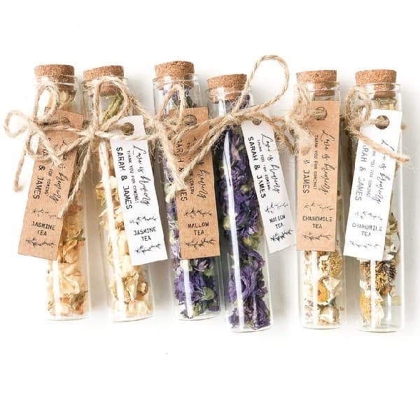 Rustic Tea Favors With Customized Tags