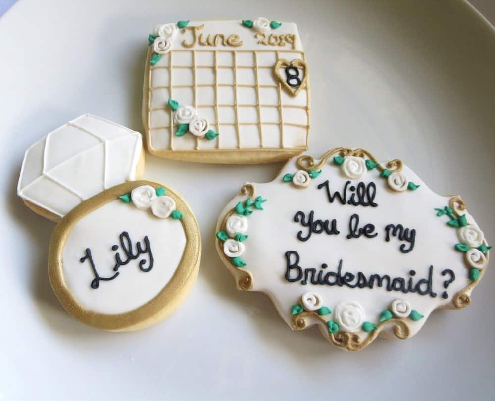 Will you be my Bridesmaid Cookies - bridesmaid proposal gift ideas