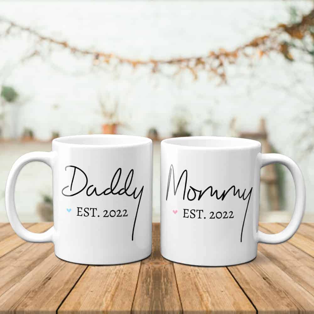 gift for first time dad: Daddy Est.2022 Mug