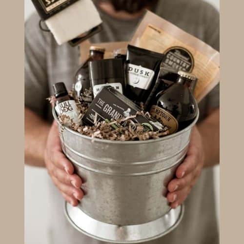 easy-to-assemble gift basket for Father's Day