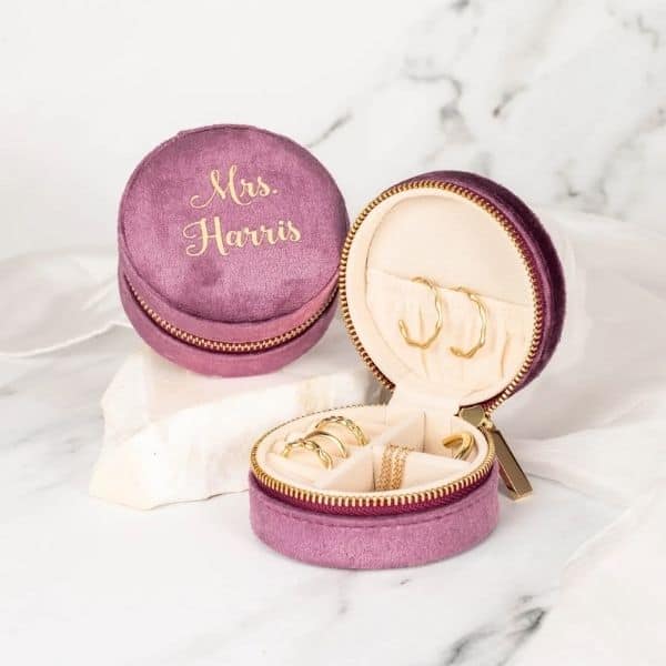 useful gift for sister getting married: A Jewelry Box 