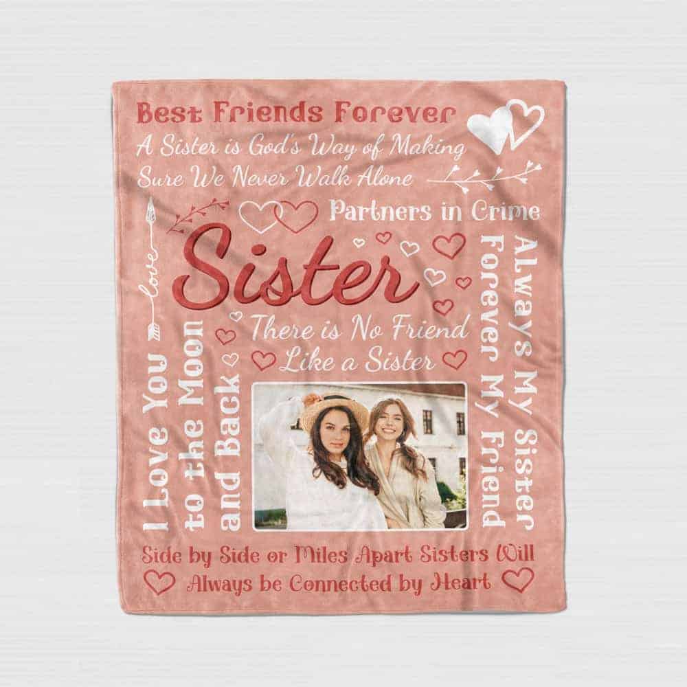 meaningful wedding gifts for a sister: custom blanket