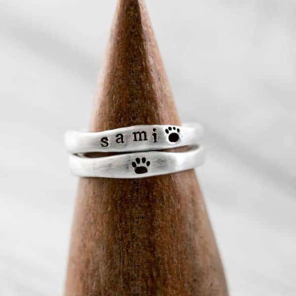 gifts for cat lovers: Sterling Silver Pet Memorial Ring