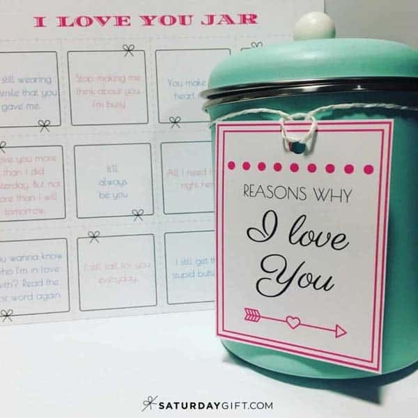 cheap anniversary ideas at home: A Jar Full Of Love Notes