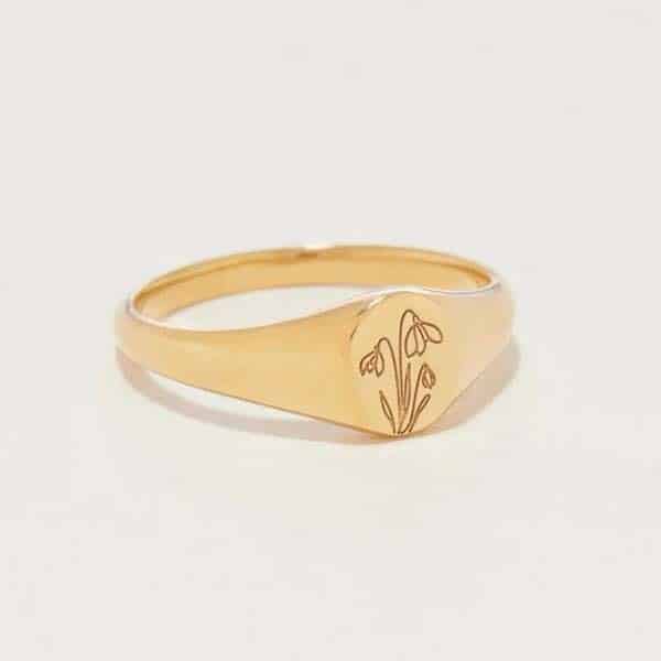 small romantic gifts: Birth Flower Signet Ring