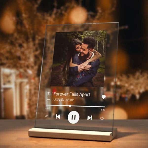 cheap romantic gifts for her: One-Of-A-Kind Music Song Plaque