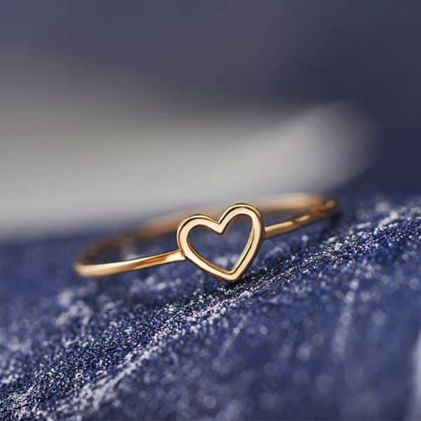 Romantic gifts for girlfriend - heart shaped ring