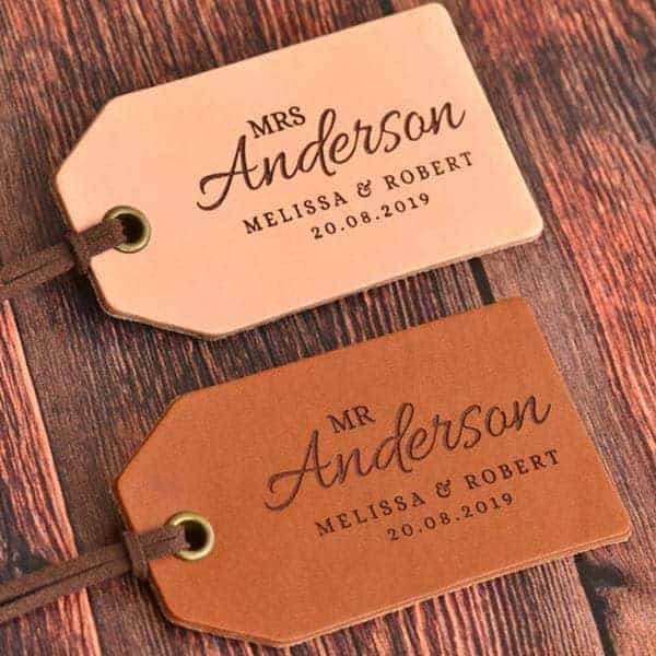 Leather Luggage Tag: wedding present ideas for old couple 
