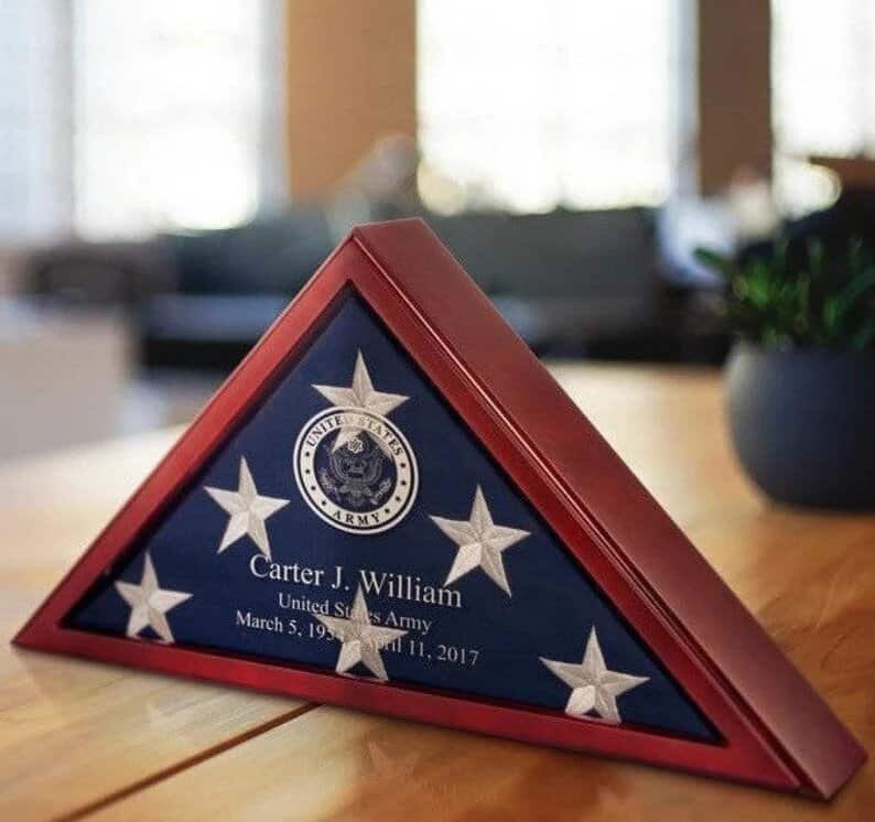 Memorial Flag Display: veteran gift ideas