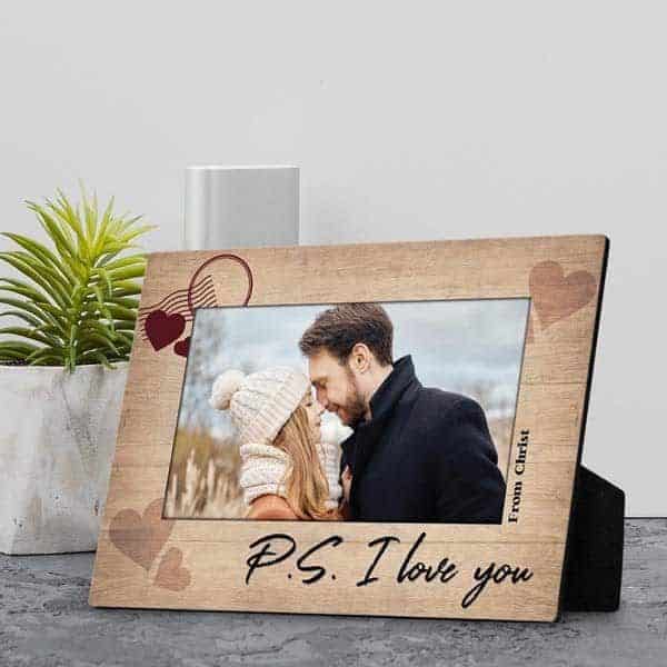 thing to get your girlfriend on Christmas - P.S I Love You plaque