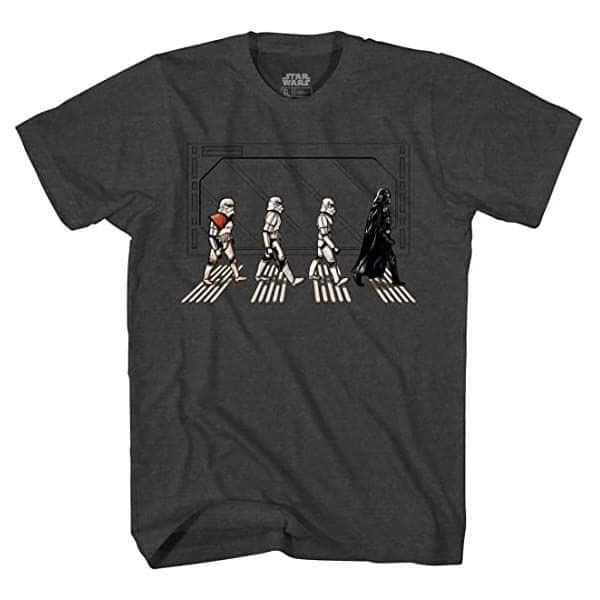 gifts for a guy you just start dating: Star War T-Shirt