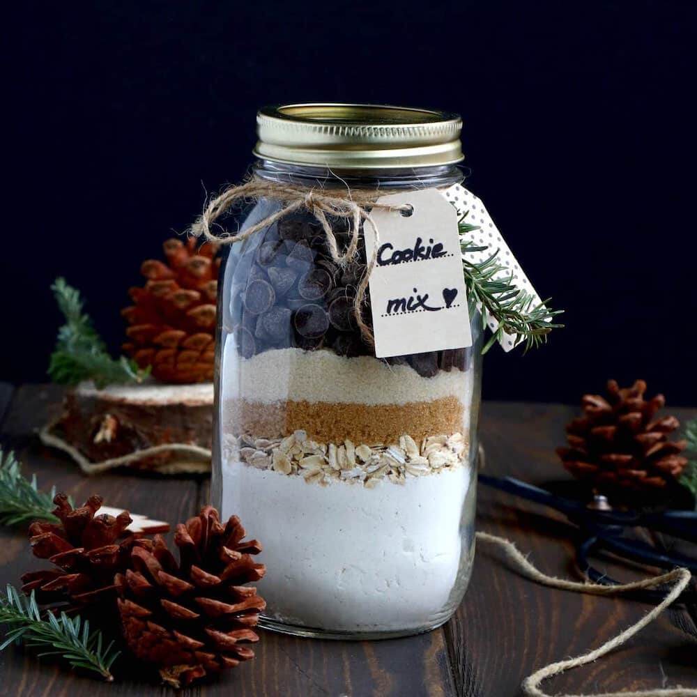 cookie mix jar - neighbor christmas gift