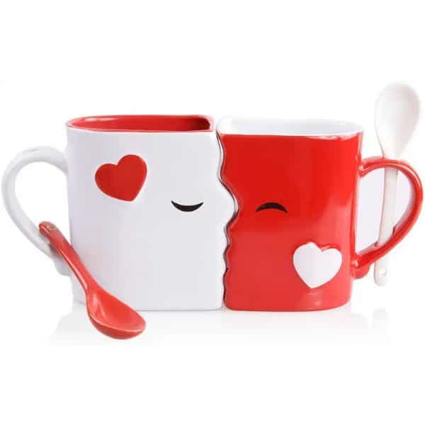 kissing-mugs-set