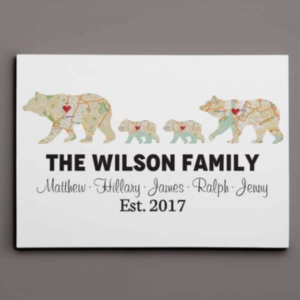 Christmas gifts for parents: Bear Family Map Canvas