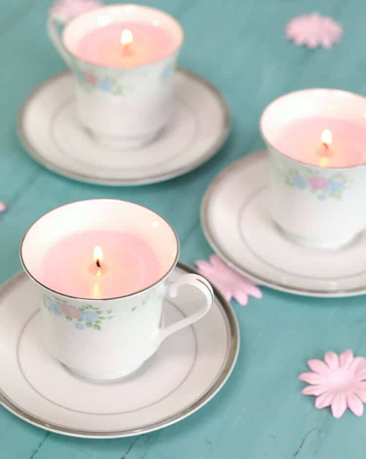 Teacup Candles: gifts to give for christmas
