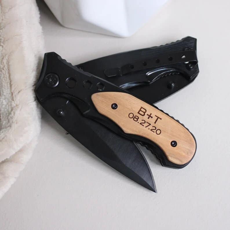 Engraved Pocket Knife: christmas gift ideas for him