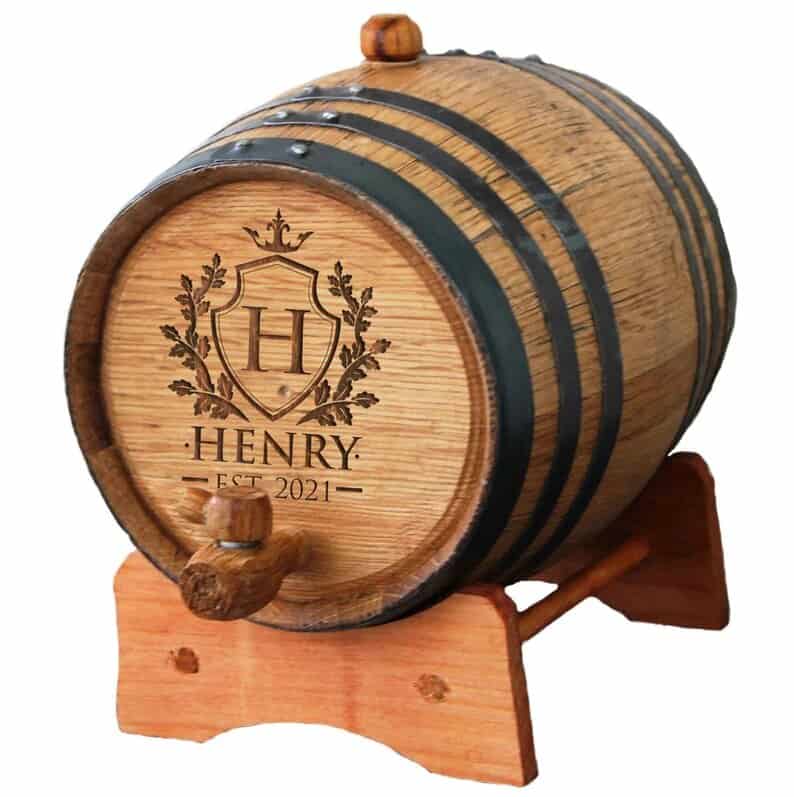 Personalized Whiskey Barrel: holiday gifts ideas for men